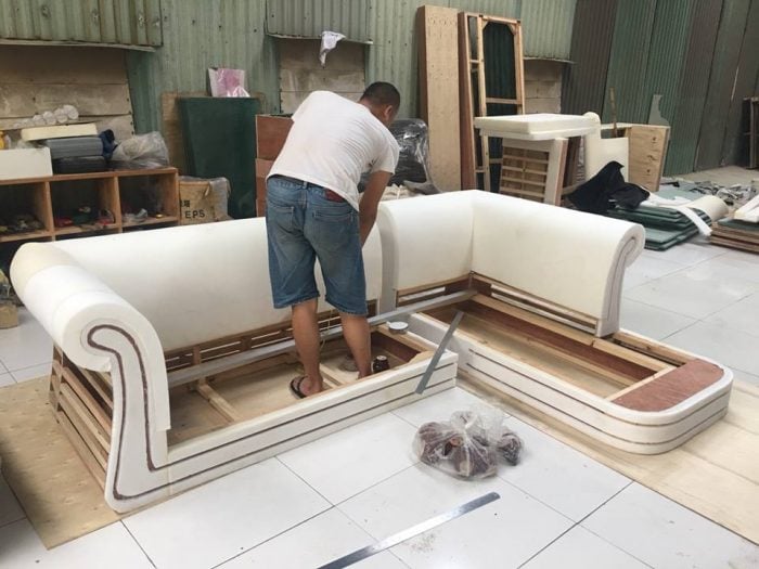 Không phải ai cũng có tay nghề trong việc sửa chữa, xử lý ghế sofa bị rách hoặc hỏng